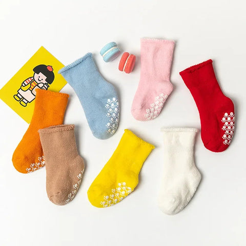 Baby Accessories Baby New Year Socks Girl Newborn Cute Warm Red Socks for Baby Girl 2 Years Non-slip Floor Cotton Children Socks gogodiggity